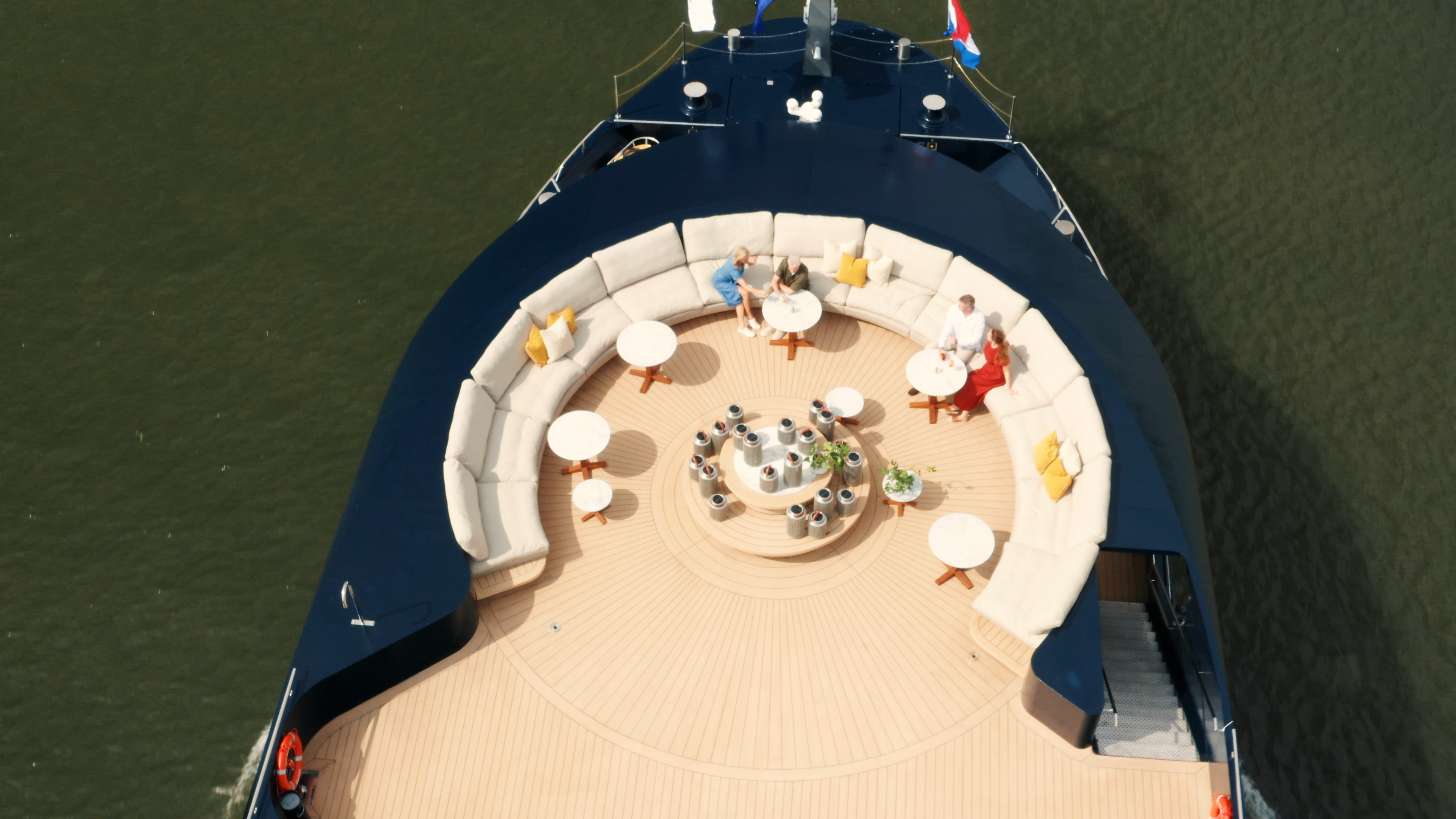 APT Solara - Daystar Deck